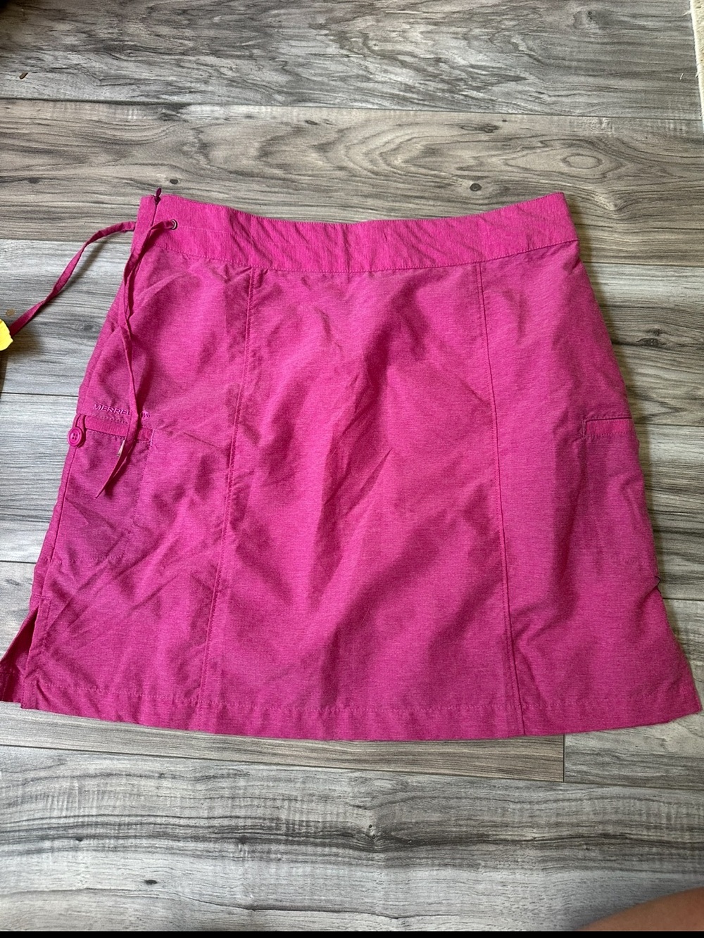 NWT Merrell Active UPF Lightweight Pink A-Line Skirt Hiking Outdoors Size 8